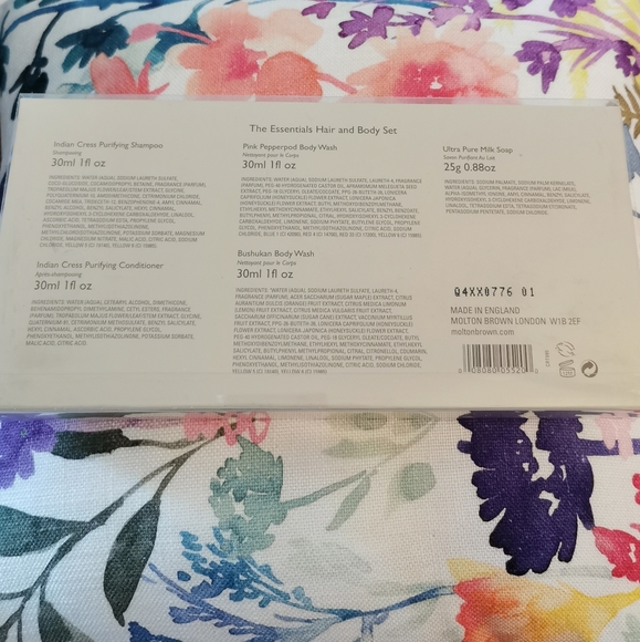 MOLTON BROWN Made in England travel set - Picture 2 of 2